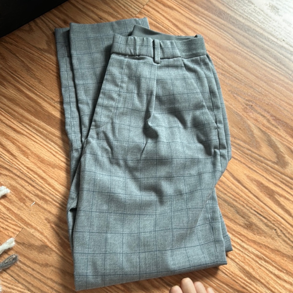Uniqlo plaid gray slacks